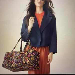 NWT Vera Bradley Original Duffel Bag in Midnight Garden Paisley 20 x 10 x 10